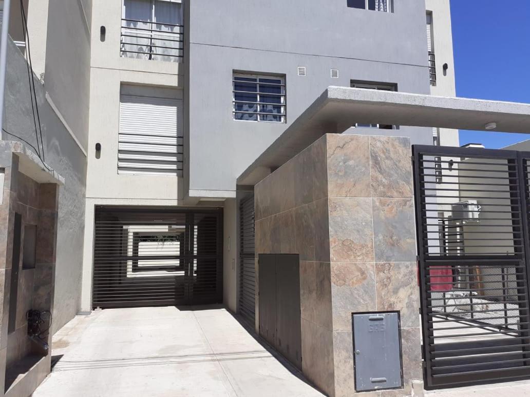 Departamento Witcomb Con Estacionamiento Daire Bahía Blanca Dış mekan fotoğraf